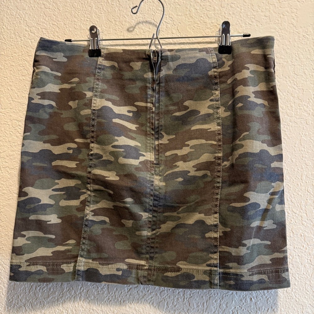 Free People Camo Mini Skirt Size 12 - Picture 4 of 7